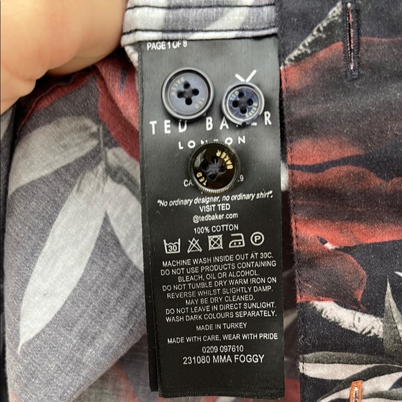 Ted Baker London size 4 men’s navy and red floral shirt - Picture 5 of 5